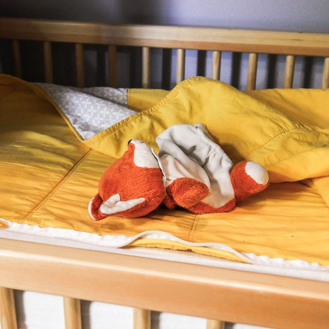 Espace de repos et sieste aménagé pour les tout-petits
